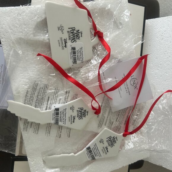 Lenox DISNEY Mary Poppins Returns Set of 3 Christmas Ornaments In Box READ!!! - Picture 3 of 4